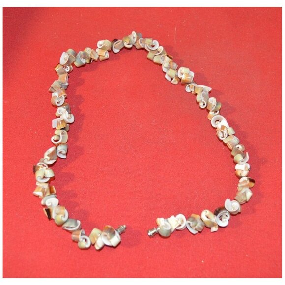 Necklace Natural Seashell Shell Pieces No ID ~18" length - Picture 2 of 3